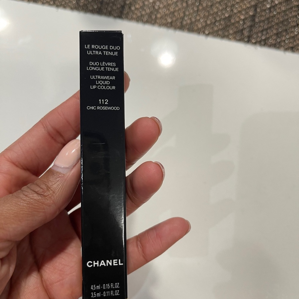 Chanel Lip gloss- Color: 113 Chic Rosewood